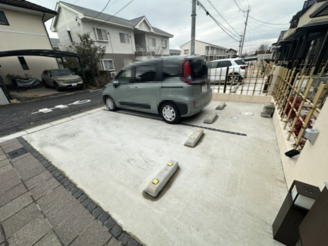 美扇　六の駐車場