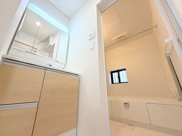 昭島市田中町1丁目全２棟　新築分譲の洗面所