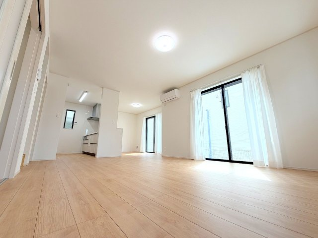 昭島市田中町1丁目全２棟　新築分譲の居間・リビング