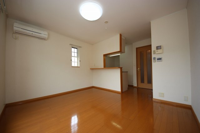 コピオーネＢの居間・リビング