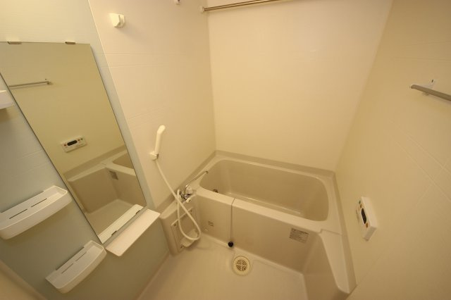 スプリングコートＢの浴室