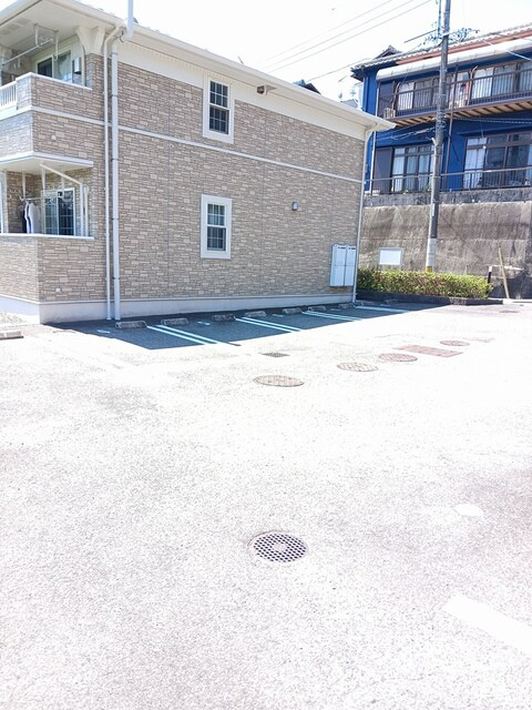 サニー・ヒルトップⅠの駐車場