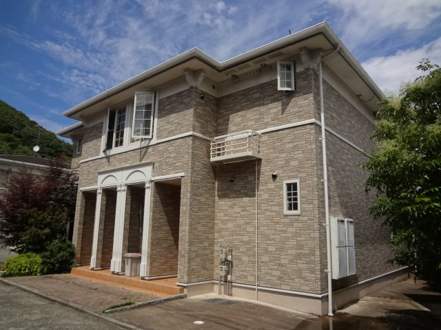 サニー・ヒルトップⅢの外観