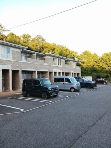 ペアセロベＥの駐車場