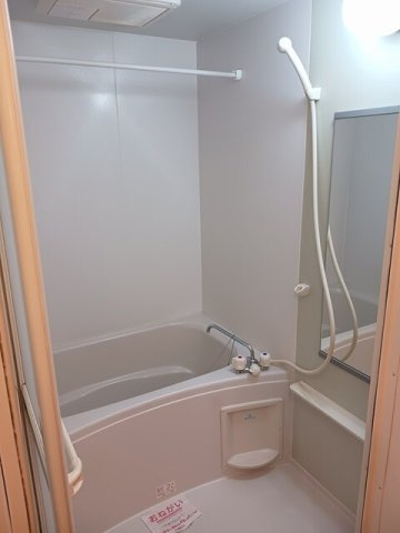 Ｎｏｕｒｉｓｈ　Ｔ＆Ｋの浴室