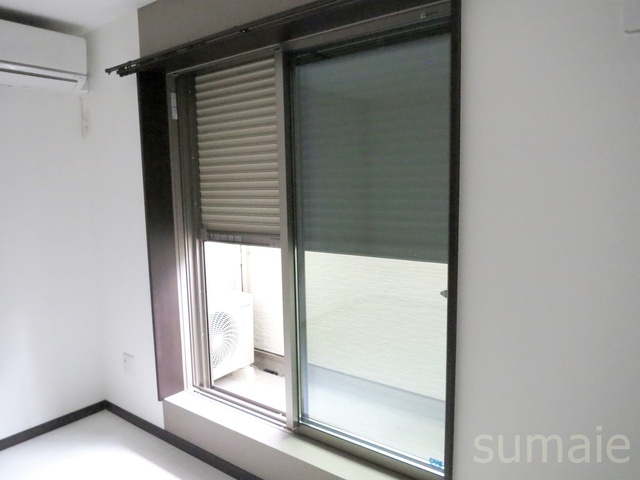 アリエ新小岩の設備|防犯シャッターが付いています。