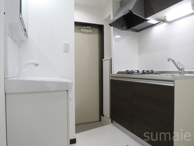 アリエ新小岩の居間・リビング|キッチンスペースです。