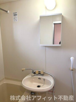 【洗面所】 | ヴィラ西町