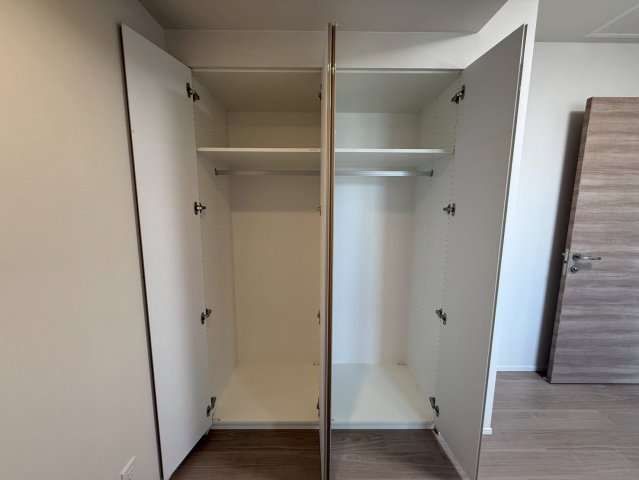 ローレルタワー堺筋本町の収納