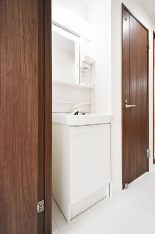 グランクオール赤羽の洗面所|別号室イメージの為、現状を優先致します。