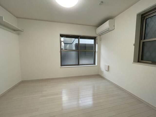 セシリア熊野前の居間・リビング