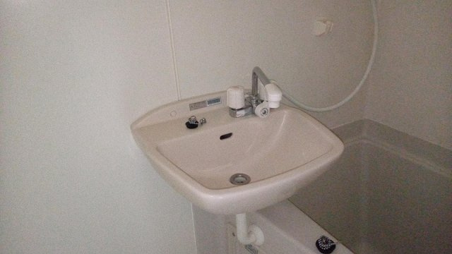 レオパレスリモーネⅣの内装|明るい色調の室内です