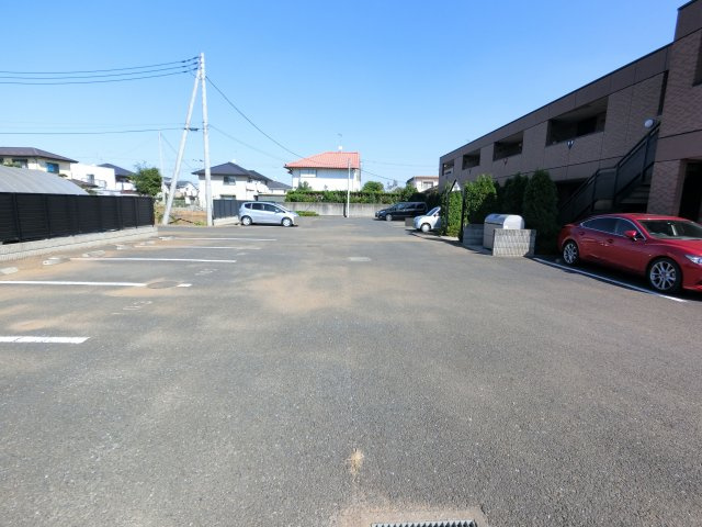 【駐車場】