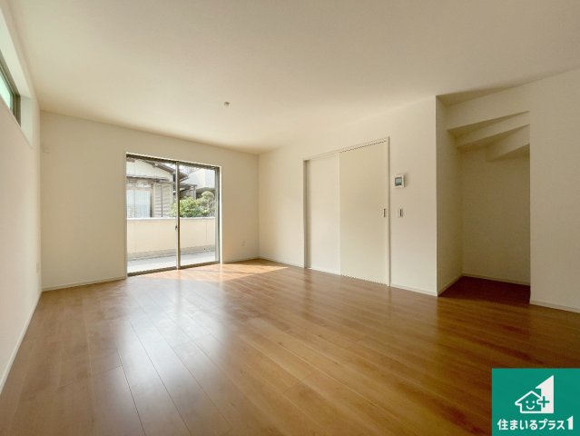 八尾市刑部　第1期　新築一戸建ての前面道路含む現地写真|周辺は落ち着いた街並みの住宅地！子育てがしやすい住環境です！まだ未完成ですが、現地でしかわからない事もございます。是非一度ご覧ください。