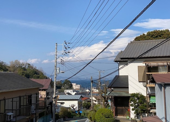 【展望】 | 熱海市下多賀　店舗付住宅 | エントランスより海遠望