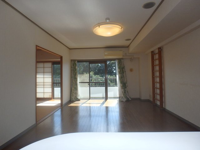 S1743M　アーバンヒルズ下田リゾートの居間・リビング