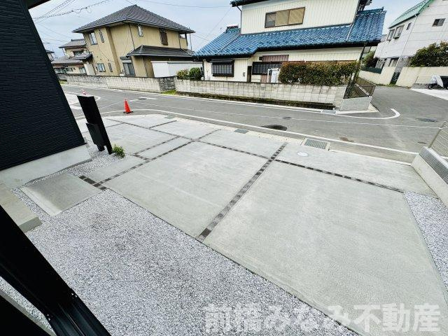 前橋市上新田町　２号棟(全５棟)　ブルーミングガーデン　新築建売分譲の駐車場|駐車場です