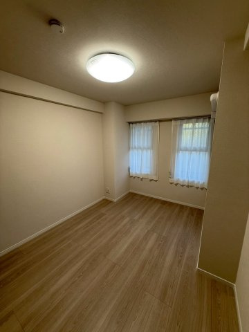 ビレッタ百道の洋室