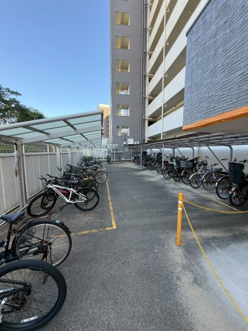 ビレッタ百道の駐輪場