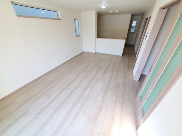 吉川市　道庭1丁目　新築戸建　全2棟の玄関|施工例です