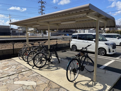 【その他】 | ジュピター・セト | 屋根付き駐輪場