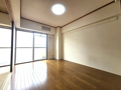 【洋室】 | エバーライフ南大橋 | 洋室です