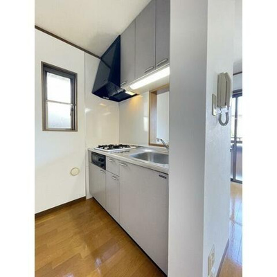 【キッチン】 | フローラ・コート | 便利な2口ガスコンロカウンターキッチン♪