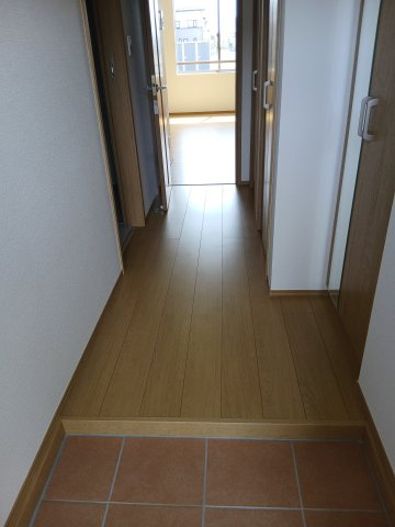 ステラート水沢の玄関