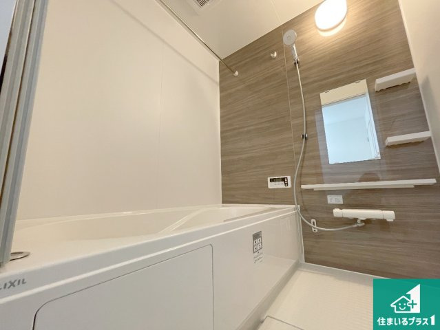 八尾市刑部　第1期　新築一戸建ての前面道路含む現地写真|周辺は落ち着いた街並みの住宅地！子育てがしやすい住環境です！まだ未完成ですが、現地でしかわからない事もございます。是非一度ご覧ください。