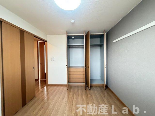 ハイツルーエンの収納