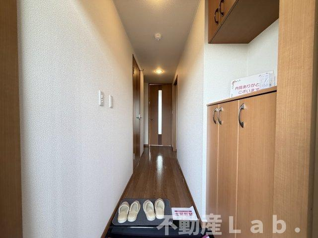 ハイツルーエンの玄関