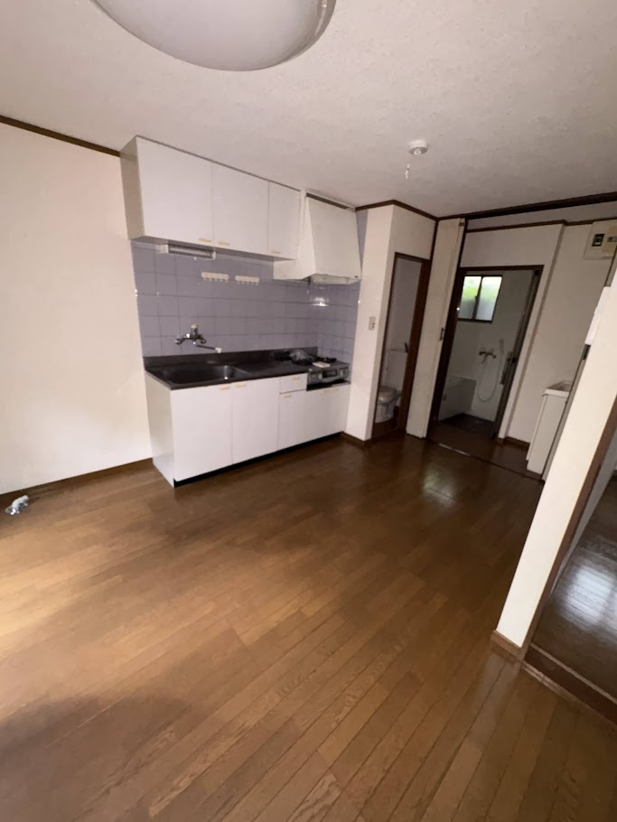 日発貫井南町ビルの居間・リビング