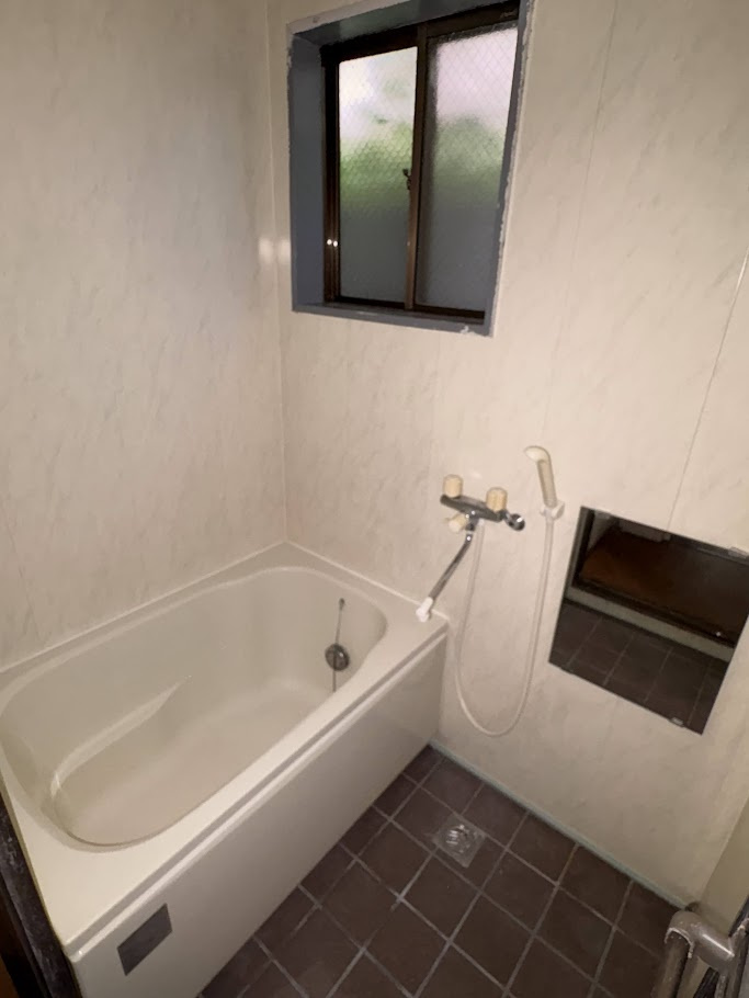 日発貫井南町ビルの浴室