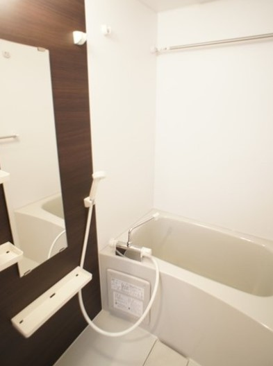 リブリ・すみれ草の浴室