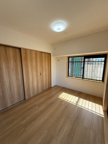 ハウベスト大橋の洋室