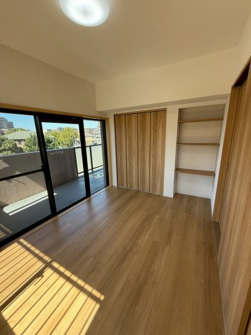 ハウベスト大橋の洋室