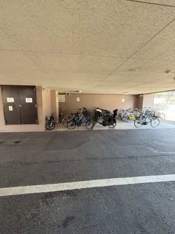 ハウベスト大橋の駐輪場