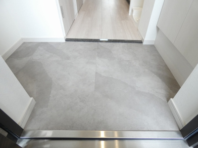 【玄関】 | ディアレイシャス名古屋中村公園