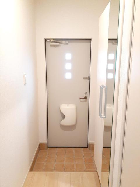 ハッピーメゾンⅤ　Ｂの玄関|玄関