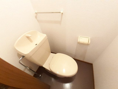 【トイレ】 | ブリーズ | シンプルで使いやすいトイレです