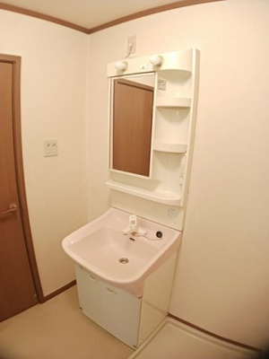 【洗面所】 | メゾン・エトワール | スペースが確保できる洗面所です