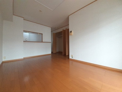 【居間・リビング】 | ソレイユ白浜南 | 使いやすいリビングです