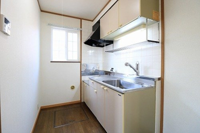 【キッチン】 | コーポ寒田 | お料理しやすいキッチンです