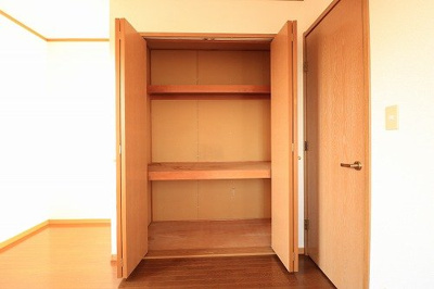 【収納】 | コーポ寒田 | ちょっとした収納スペースも充実しています