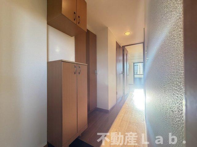 Ａｒｔ　Ｍａｉｓｏｎ松原の玄関