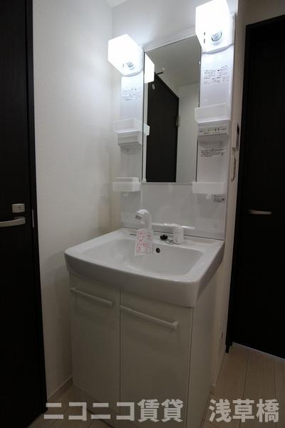 ログリアの洗面所