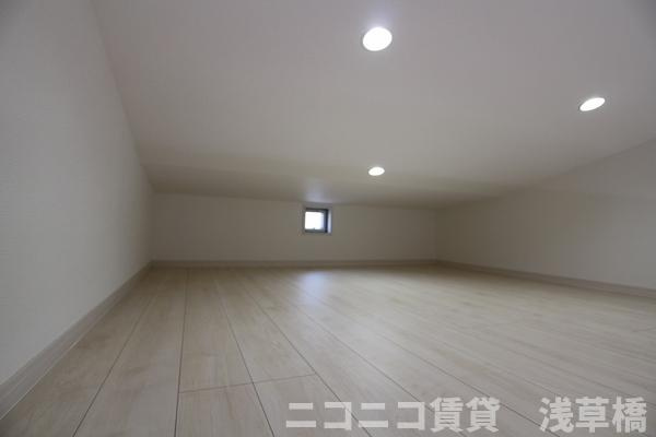 ログリアの内装