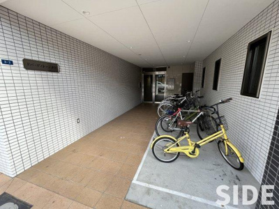 【エントランス】 | リバーヴィレッジ赤川