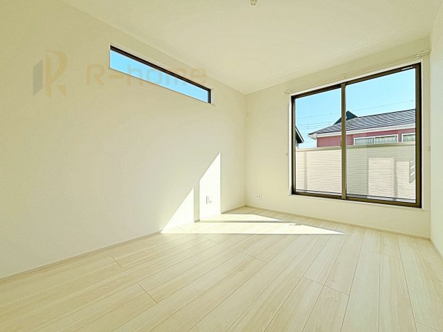 守谷市薬師台7丁目　新築戸建て　C号棟の洋室|2面窓の風通しの良い洋室です♪差し込む暖かな陽当たりで、室内がくつろげる空間に早変わりです♪