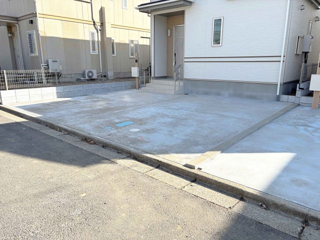 守谷市薬師台7丁目　新築戸建て　C号棟の駐車場|カースペースは2台お停めいただけます♪